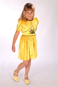 wunderschnes Mdchenkleid aus edelm gelben Samt-Goldmarie